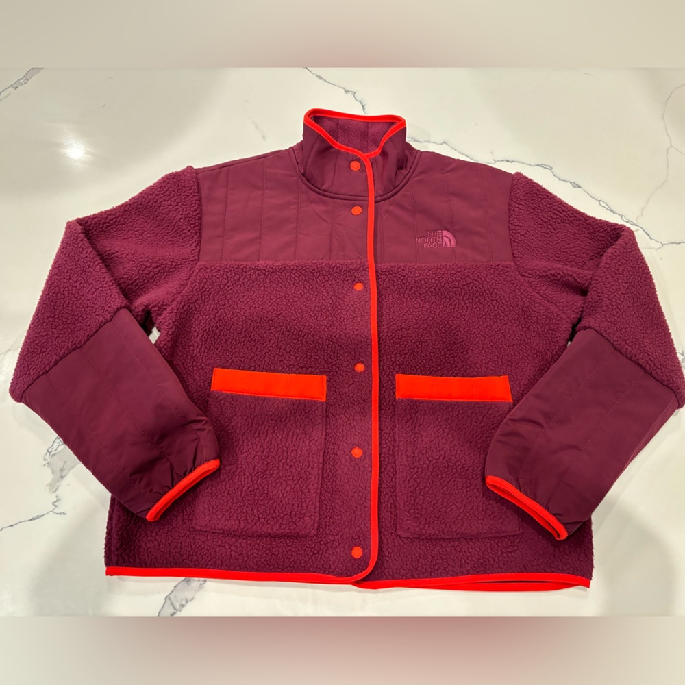 North Face Women’s Cragmont Fleece NWT